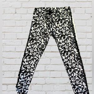 Lululemon align dupe! Buttery soft joggers camo print size XL